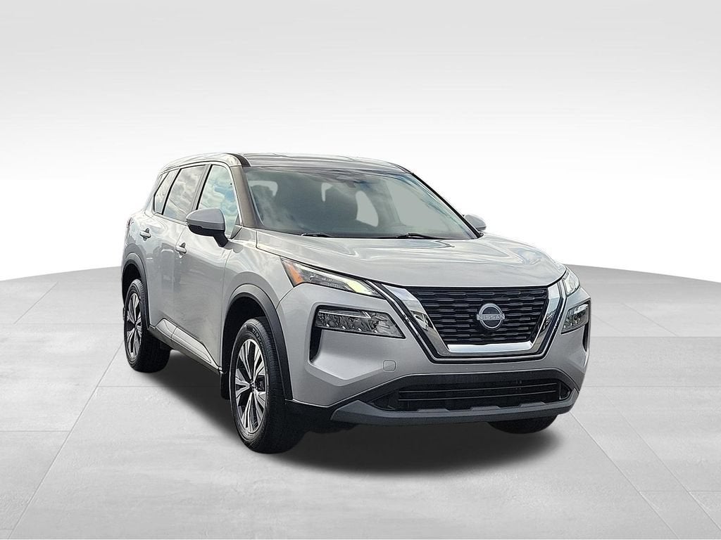 2022 Nissan Rogue SV in Silver — front three-quarter view