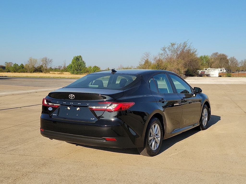 2025 Toyota Camry — detail view