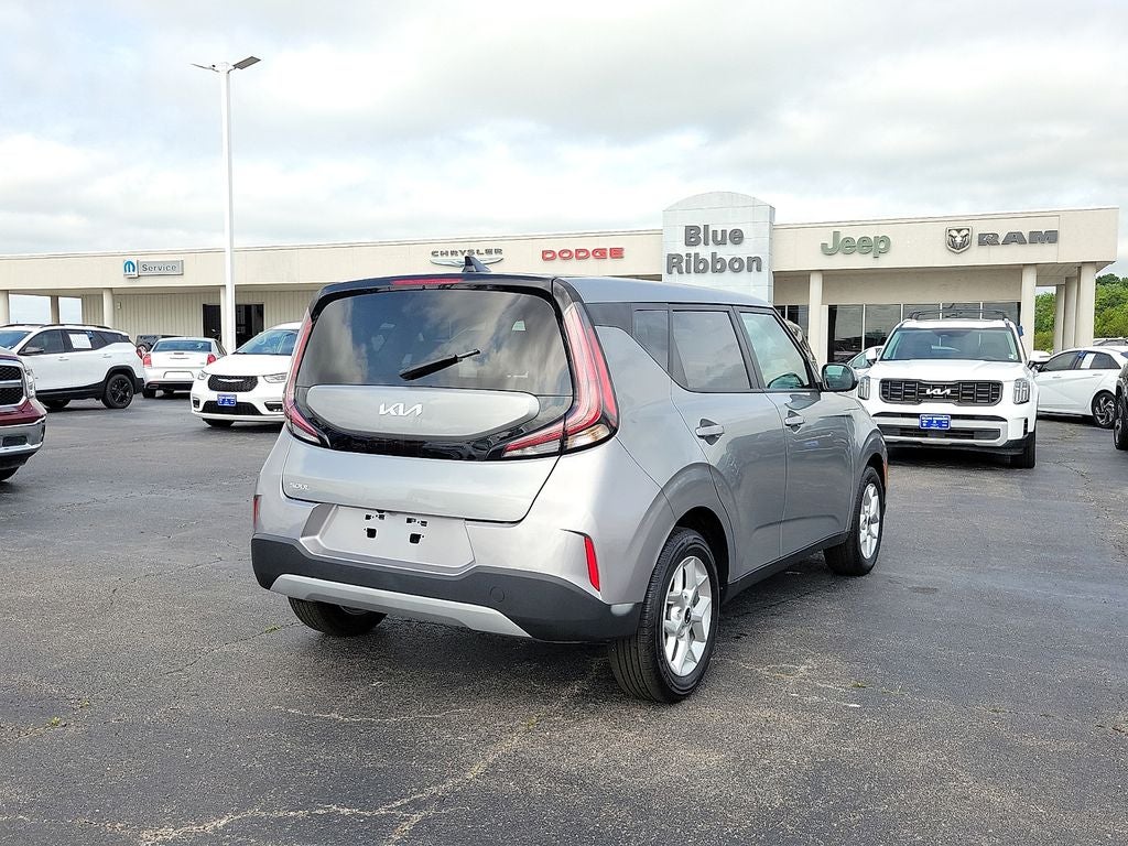 2025 Kia Soul — detail view